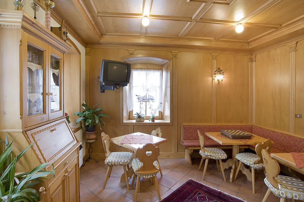 Albergo Erika Auronzo di Cadore Bagian luar foto